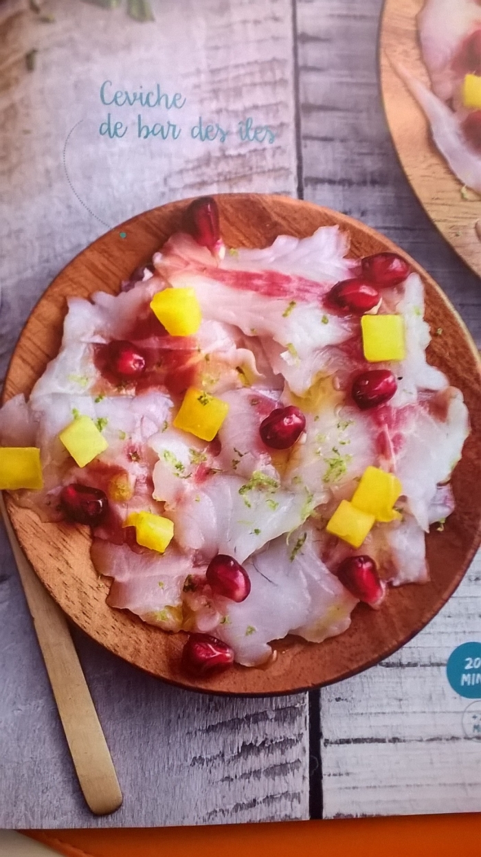 Quelques tranches de poisson cru marinées dans un jus relevé… C’est frais , tendance et facile à préparer !!!